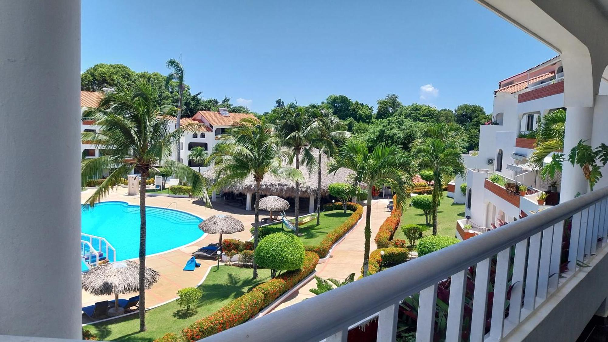 The Biggest Swimming Pool In Sosua, Frente A La Piscina Mas Grande En Sosua Sosúa Exterior foto
